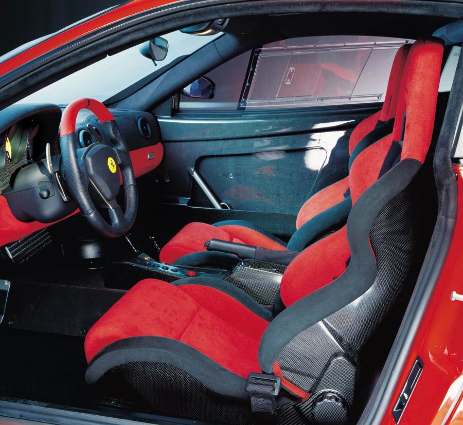 Интерьер Ferrari 360 Modena Challenge Stradale 2003 года  (фото 20 из 41)